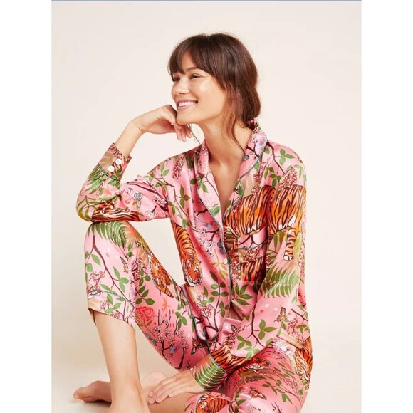 Karen Mabon Anthropologie Womens Tiger Blossom Silk Sleep Shirt Button Up Small - Picture 1 of 8